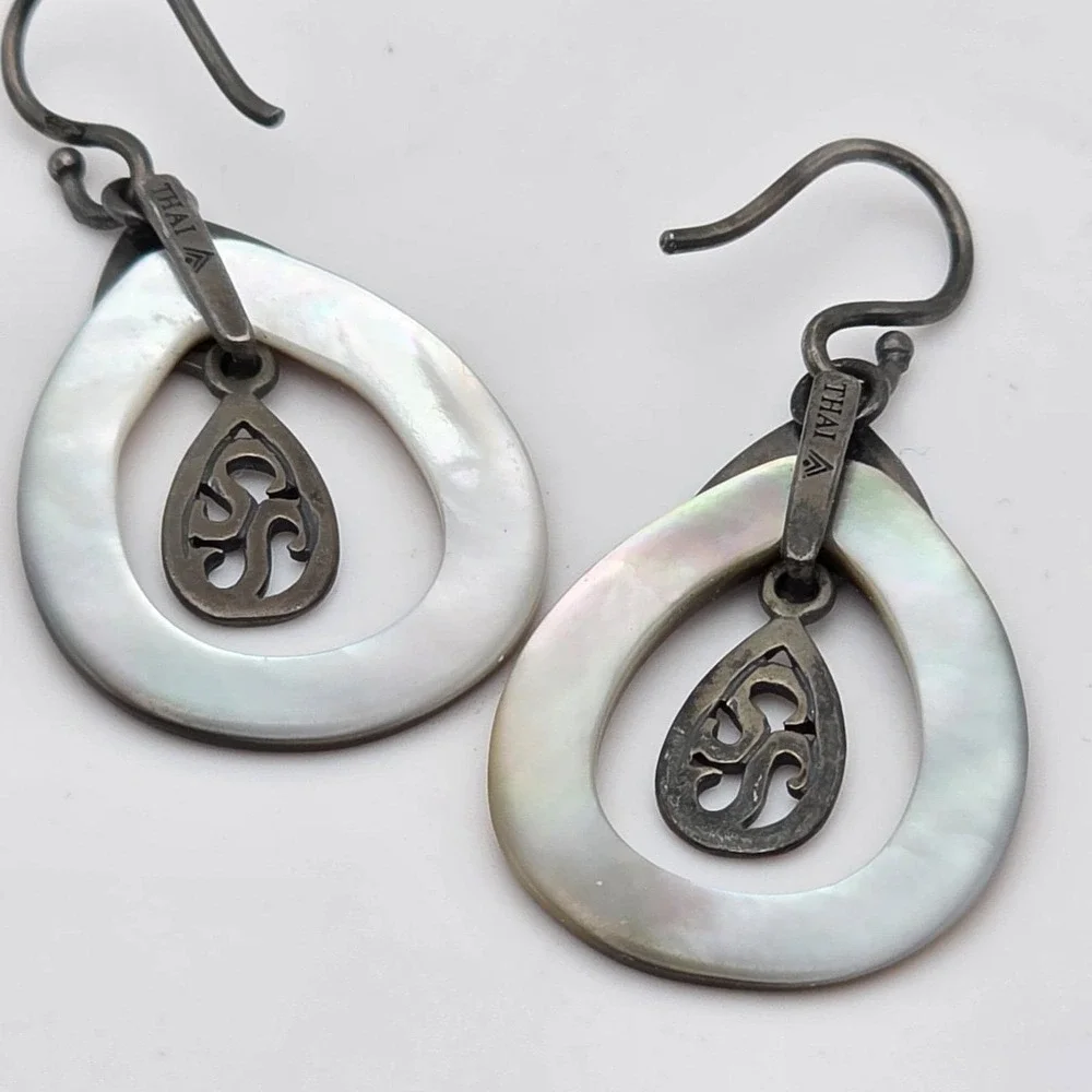 SILPADA Abolone Shell Earrings 925 Sterling Silver Etched‎ Teardrop Dangle Drop